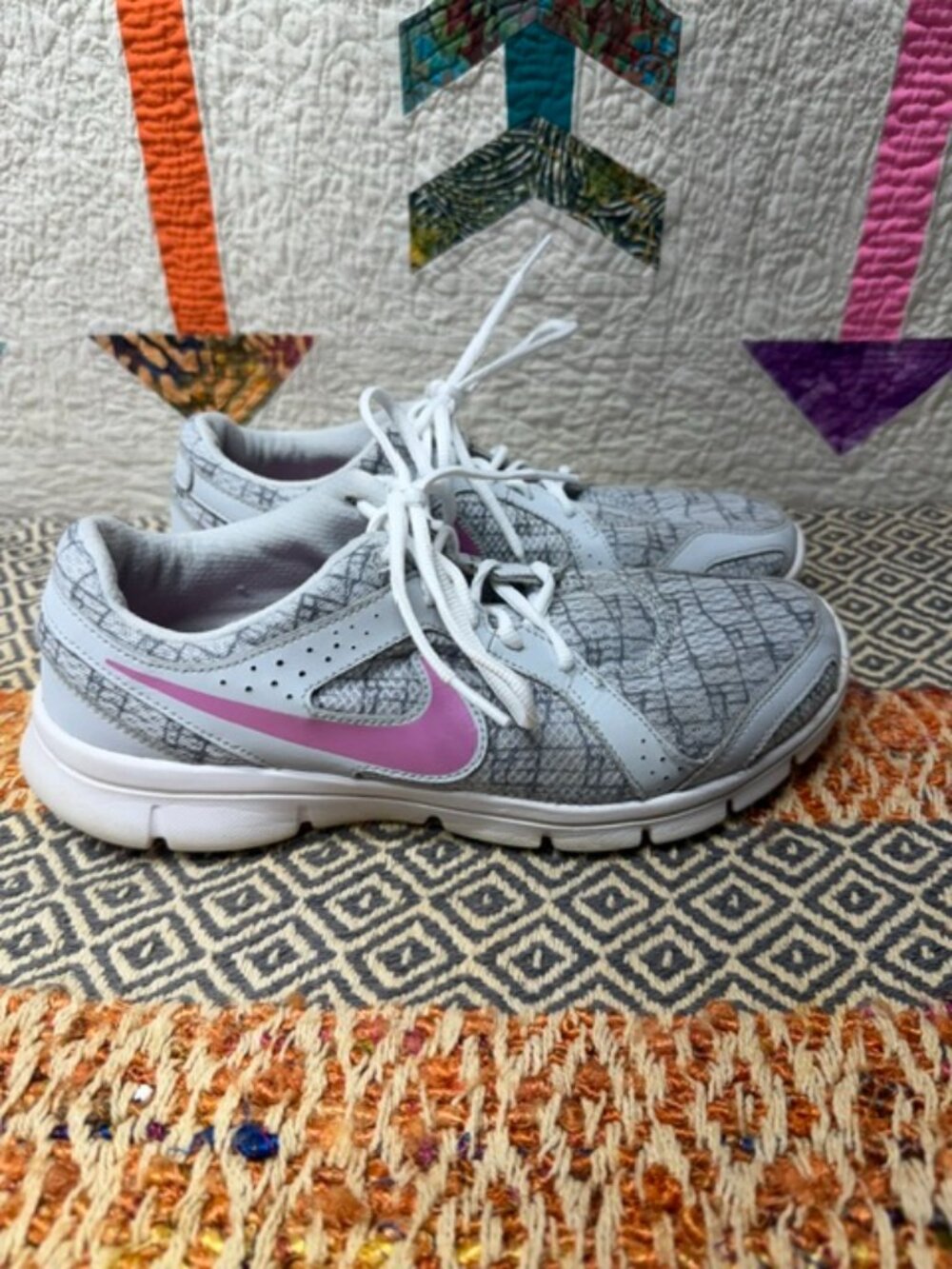 Nike Flex Experience Run 2 Woman's Size 9.5